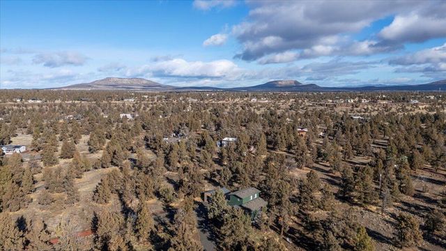 15901 SW Frog Court, Terrebonne, OR 97760