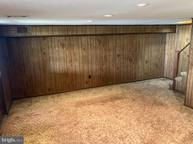 11116 DRAKE DR, Philadelphia, PA 19154