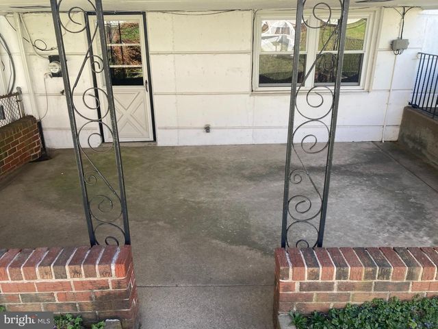 11116 DRAKE DR, Philadelphia, PA 19154