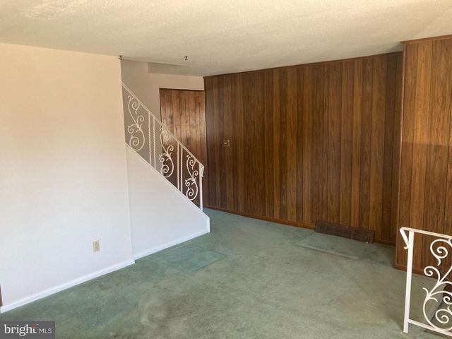 11116 DRAKE DR, Philadelphia, PA 19154