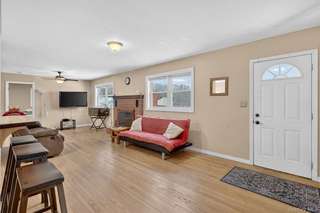 67 Picnic Woods Road, Clintondale, NY 12515