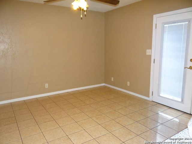 6510 SPRING MANOR ST, San Antonio, TX 78249