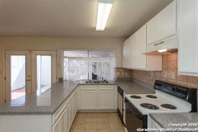6510 SPRING MANOR ST, San Antonio, TX 78249