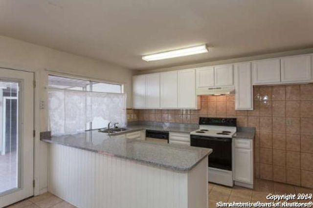 6510 SPRING MANOR ST, San Antonio, TX 78249