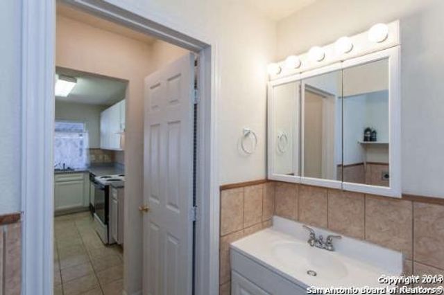 6510 SPRING MANOR ST, San Antonio, TX 78249
