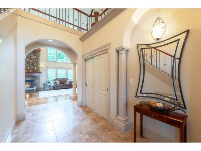 1637 PTARMIGAN St Nw, Salem, OR 97304