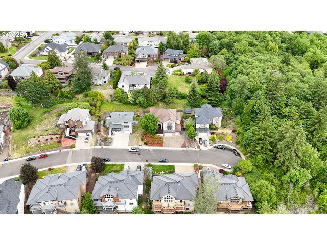 1637 PTARMIGAN St Nw, Salem, OR 97304