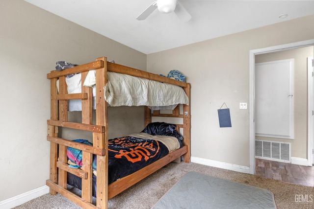 20924 Brentwood Drive, Tehachapi, CA 93561