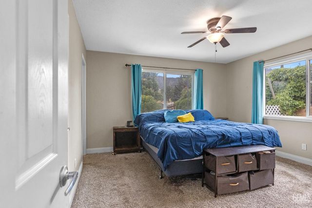 20924 Brentwood Drive, Tehachapi, CA 93561