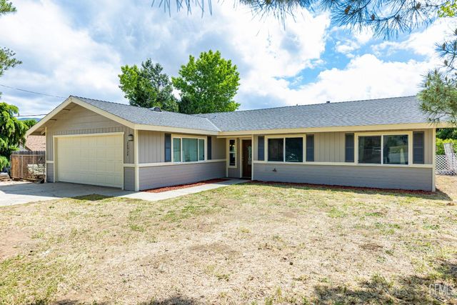 20924 Brentwood Drive, Tehachapi, CA 93561