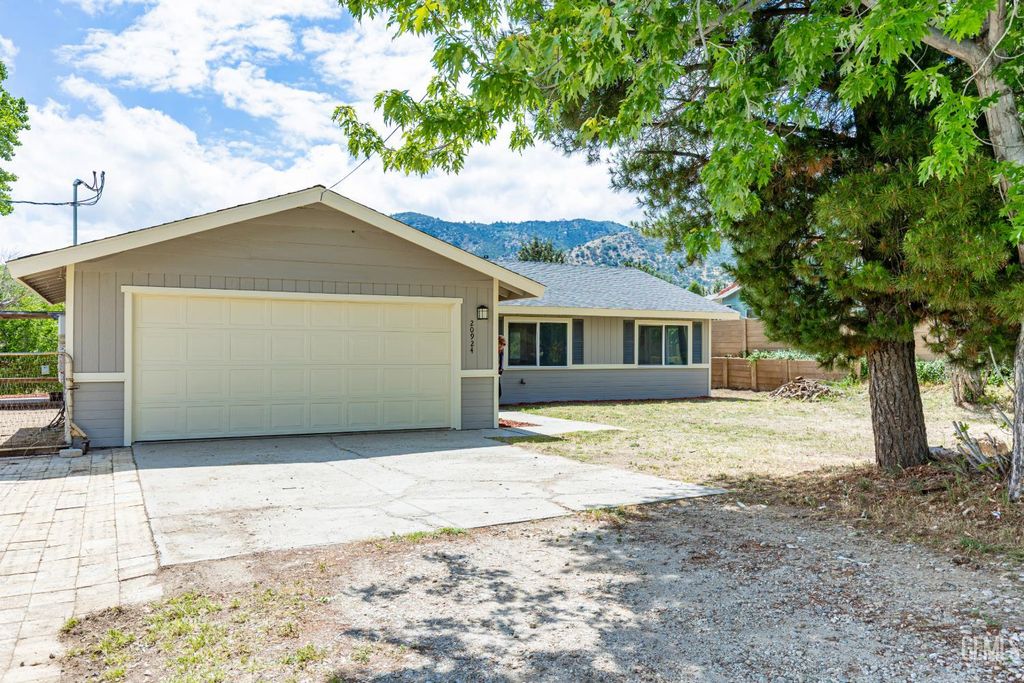 20924 Brentwood Drive, Tehachapi, CA 93561