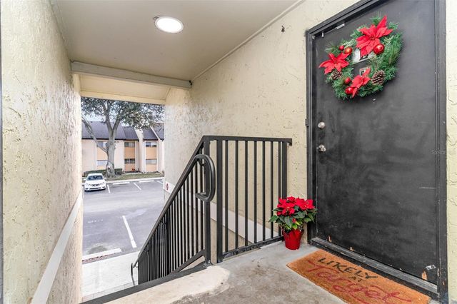 924 LAKE DESTINY ROAD E, Altamonte Springs, FL 32714