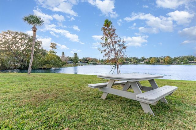 924 LAKE DESTINY ROAD E, Altamonte Springs, FL 32714