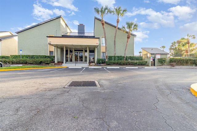 924 LAKE DESTINY ROAD E, Altamonte Springs, FL 32714