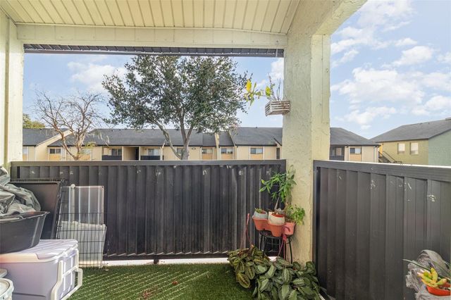 924 LAKE DESTINY ROAD E, Altamonte Springs, FL 32714