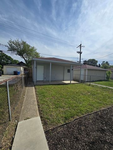 1005 W 103rd Street, Chicago, IL 60643
