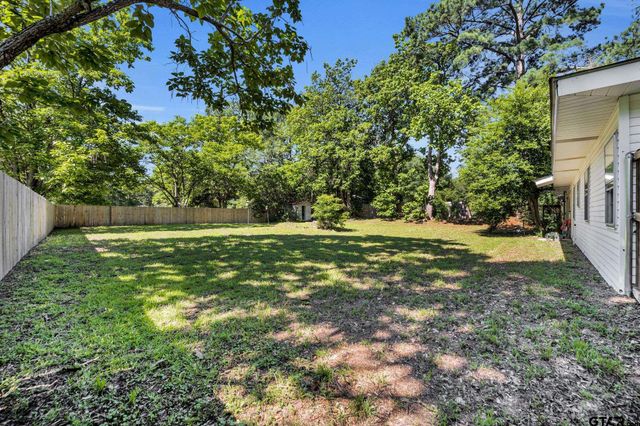 650 Glazner St, Hawkins, TX 75765