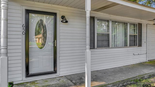 650 Glazner St, Hawkins, TX 75765