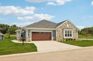 2119 Bluestem DRIVE #0201, Waukesha, WI 53189