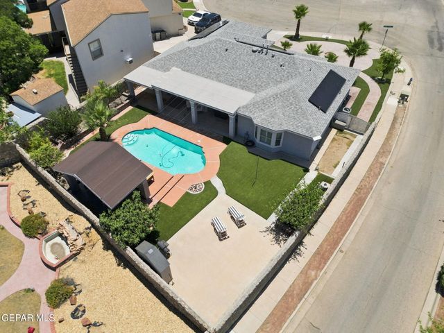 1366 GOLDEN TRAIL Lane, El Paso, TX 79936