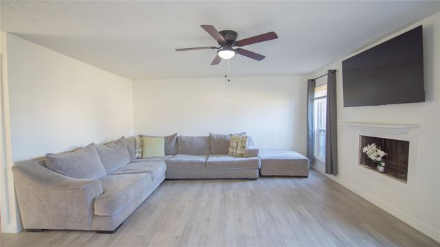 10662 Bexley Drive, Houston, TX 77099