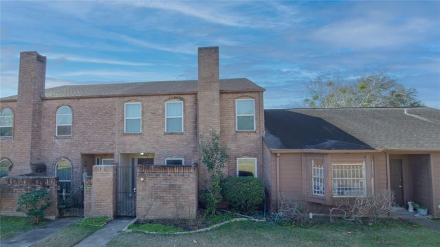 10662 Bexley Drive, Houston, TX 77099