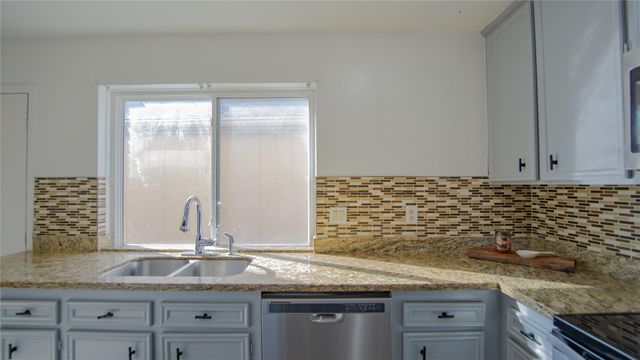 10662 Bexley Drive, Houston, TX 77099