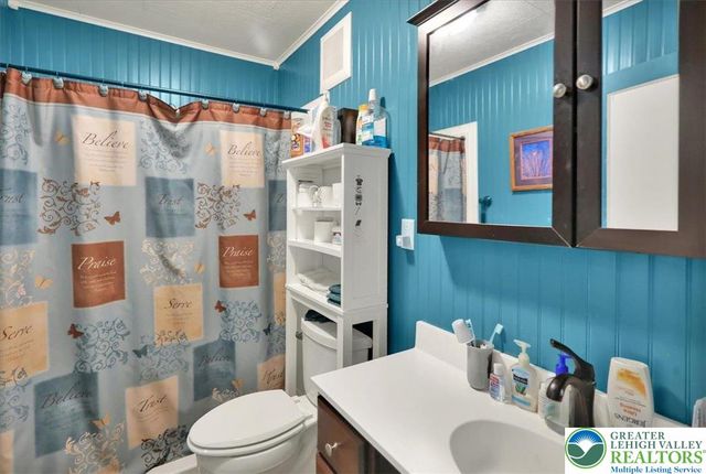 2252 West Livingston Street, Allentown City, PA 18104