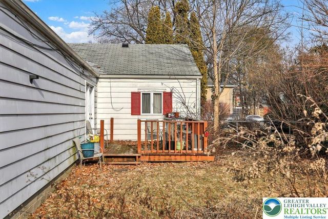 2252 West Livingston Street, Allentown City, PA 18104