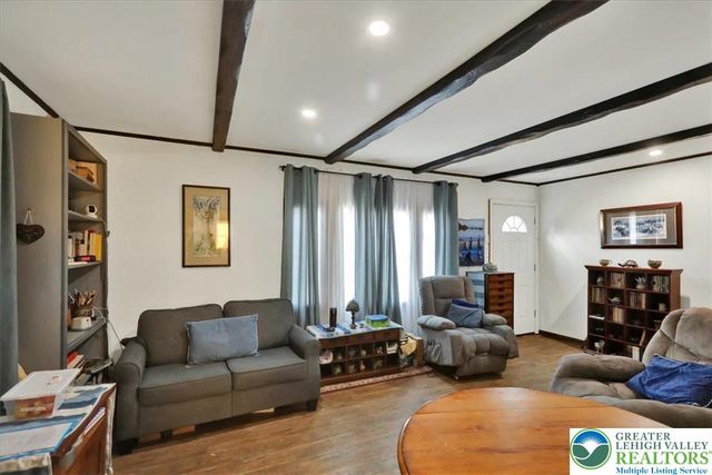 2252 West Livingston Street, Allentown City, PA 18104