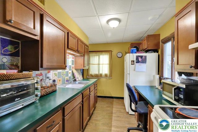 2252 West Livingston Street, Allentown City, PA 18104