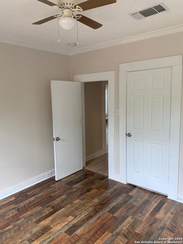 1334 CLOWER, San Antonio, TX 78201