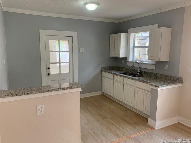 1334 CLOWER, San Antonio, TX 78201