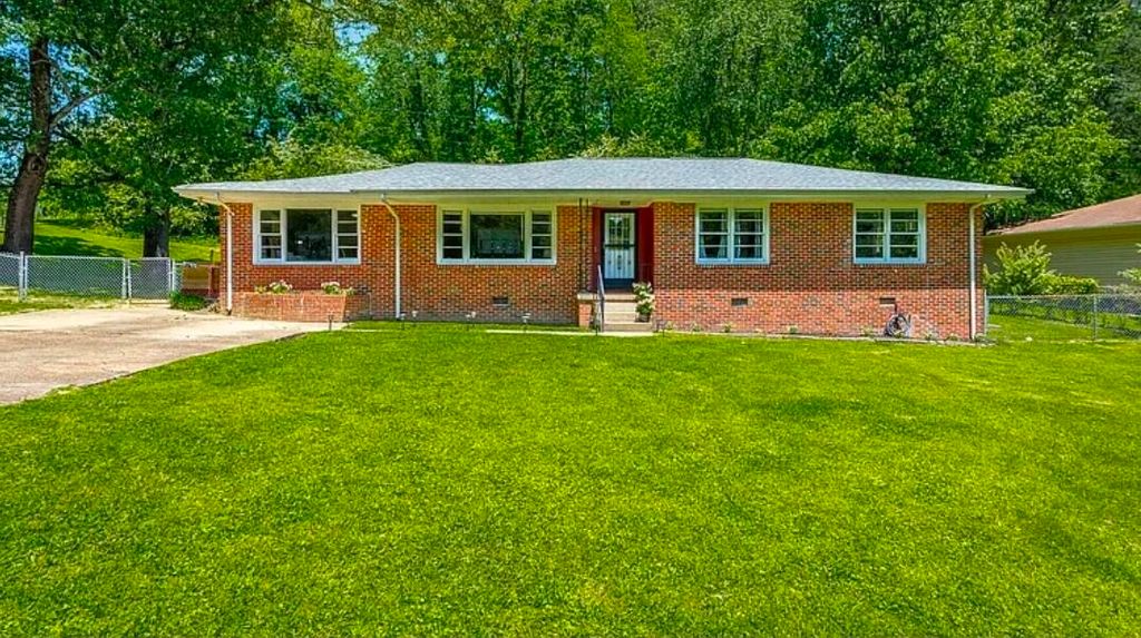 3701 Juandale Drive, Chattanooga, TN 37406