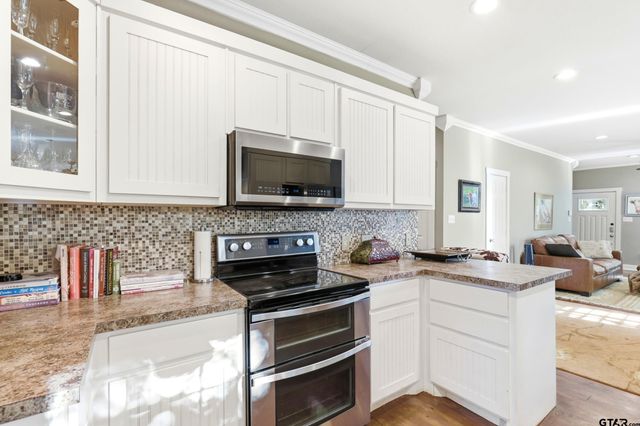 325 Quitman, Pittsburg, TX 75686