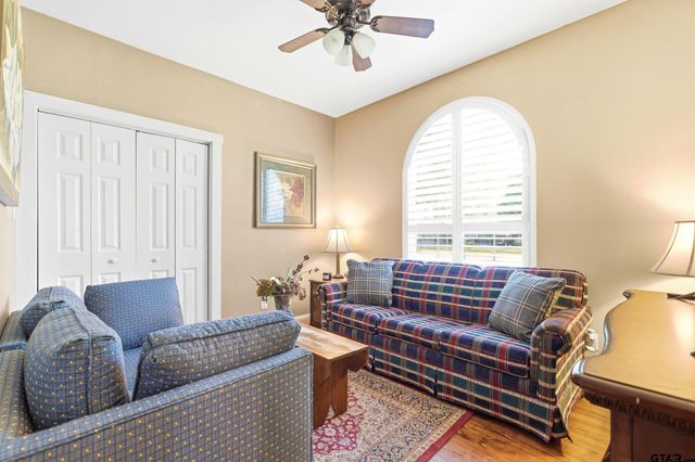 325 Quitman, Pittsburg, TX 75686