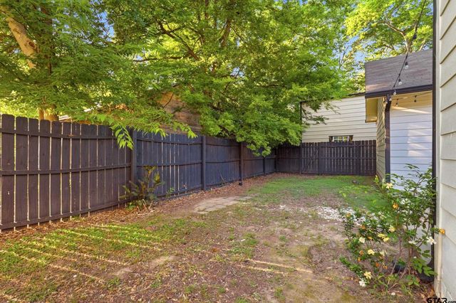 325 Quitman, Pittsburg, TX 75686