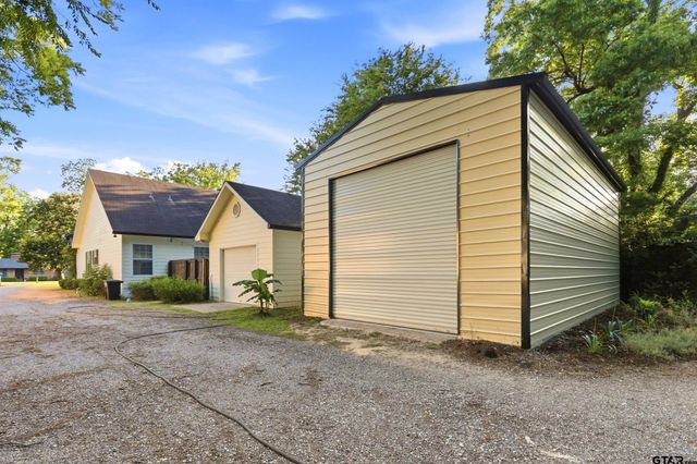 325 Quitman, Pittsburg, TX 75686
