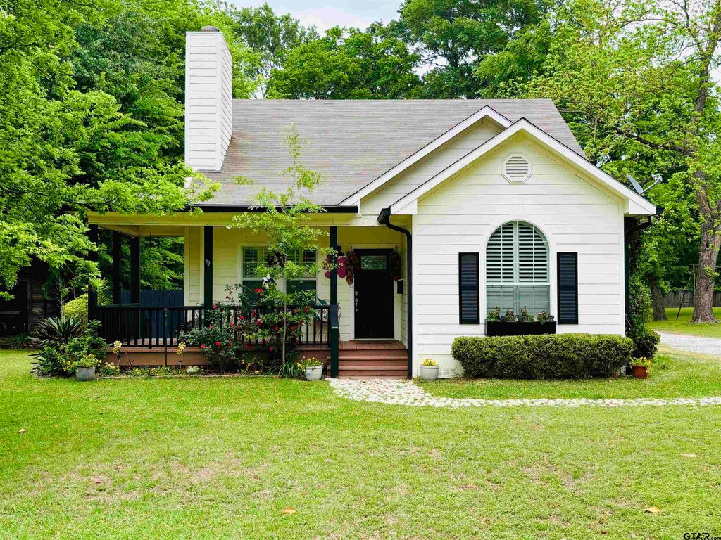325 Quitman, Pittsburg, TX 75686