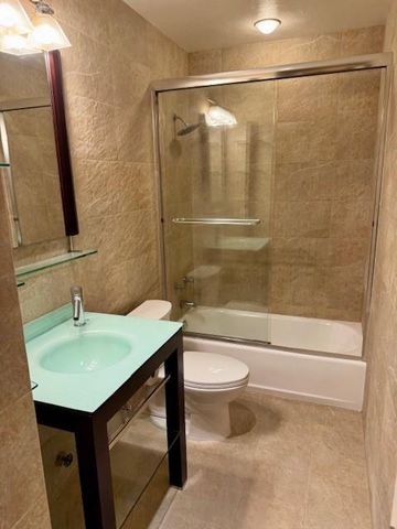 815 Middle River Dr 306, Fort Lauderdale, FL 33304