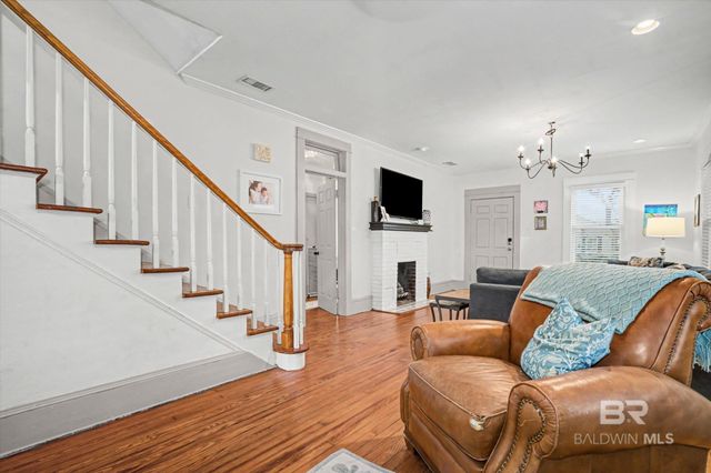 136 Florence Place, Mobile, AL 36607