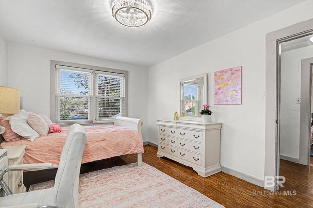 136 Florence Place, Mobile, AL 36607