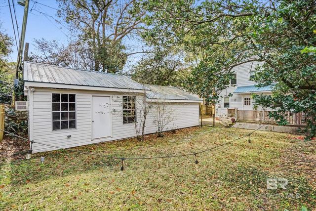 136 Florence Place, Mobile, AL 36607