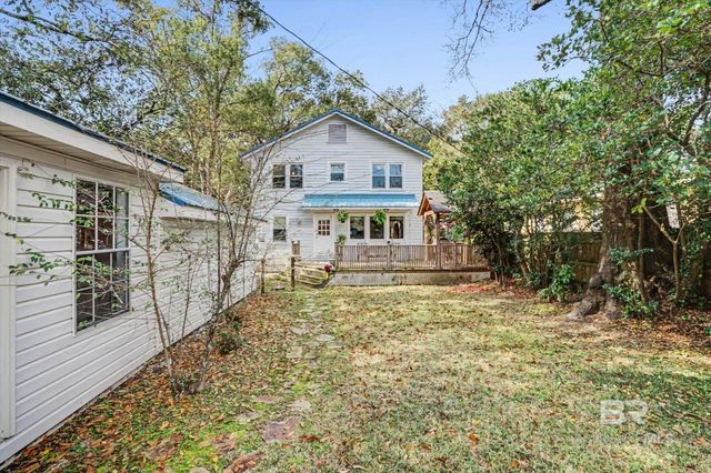 136 Florence Place, Mobile, AL 36607