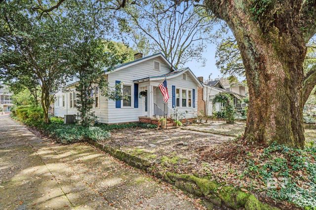 136 Florence Place, Mobile, AL 36607