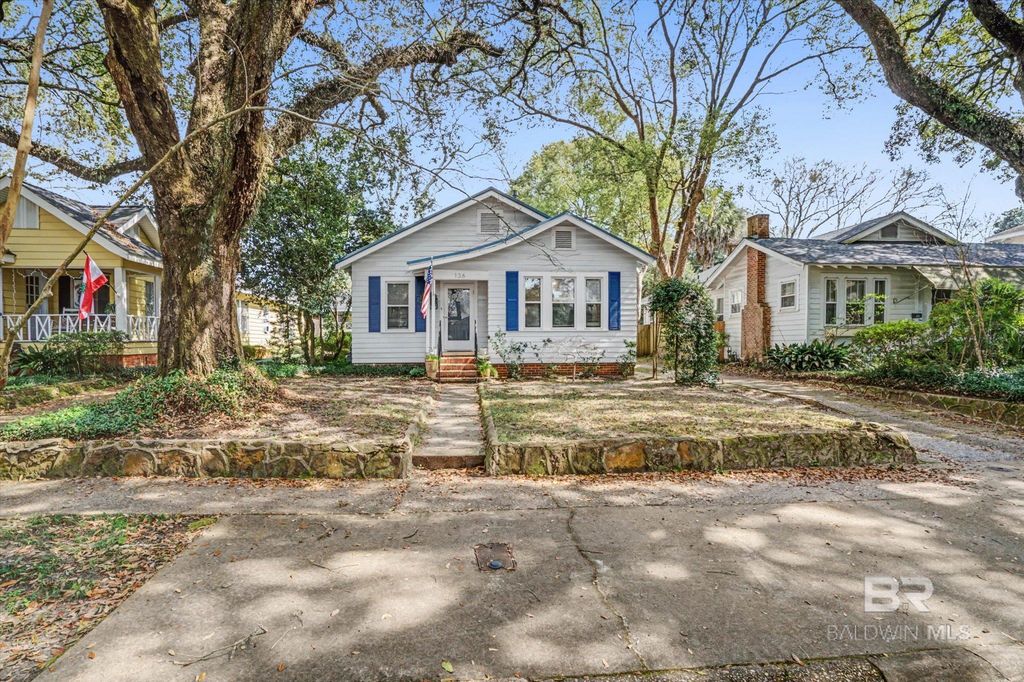 136 Florence Place, Mobile, AL 36607