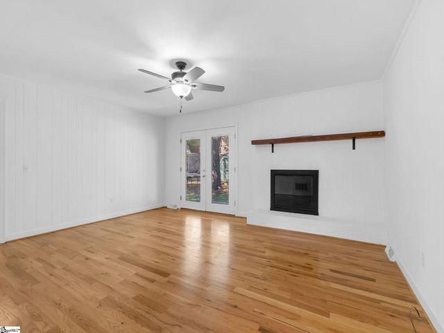 13 Elkhorn Drive, Greenville, SC 29617