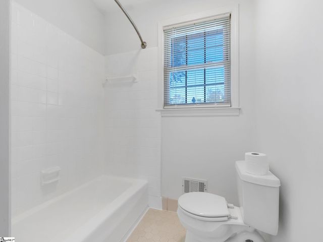 13 Elkhorn Drive, Greenville, SC 29617