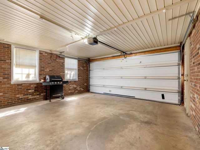 13 Elkhorn Drive, Greenville, SC 29617
