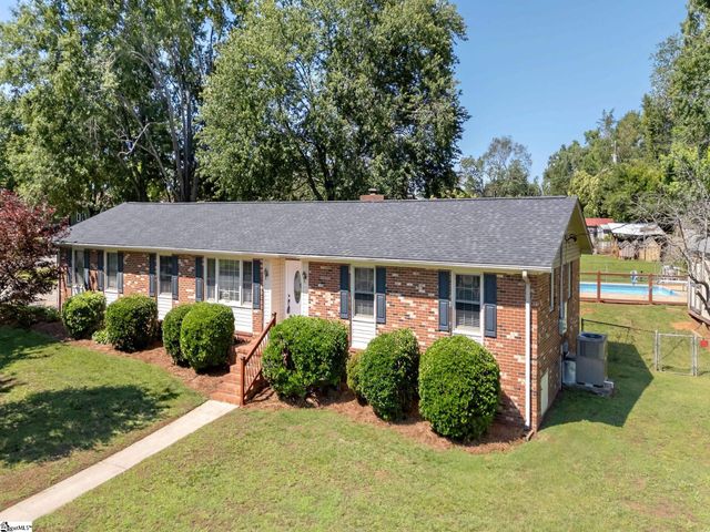 13 Elkhorn Drive, Greenville, SC 29617